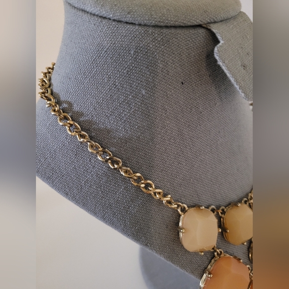 Vintage Peach, Tan, and Gold Necklace - Picture 5 of 6